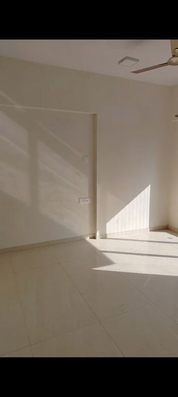 Living Room in 1 BHK Apartment at KSA Square, Madanpura – for Rent