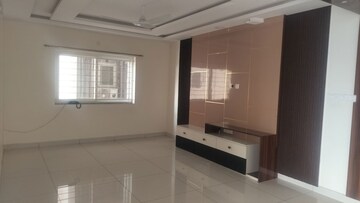Room in 3 BHK Apartment at My Home Krishe, Financial District – for Rent
