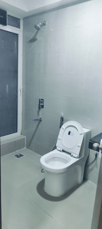 Bathroom in 2 BHK Apartment at Indiabulls One Indiabulls, Pokhran Road No Two – for Rent