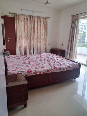 Bedroom in 2.5 BHK Apartment at Kumar Sansar, Kondhwa – for Rent
