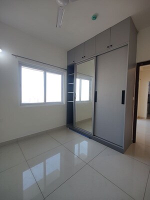 Room in 2.5 BHK Apartment at Prestige Tranquil, Kokapet – for Rent