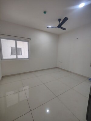 Room in 2.5 BHK Apartment at Prestige Tranquil, Kokapet – for Rent