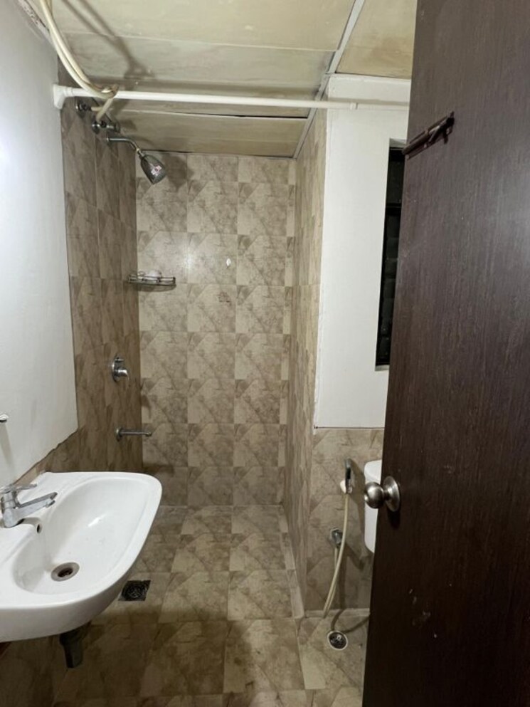 Bathroom, patel-smondoville 2 Bedroom 940 Sq.Ft. Apartment In Electronic City Bangalore 9742795