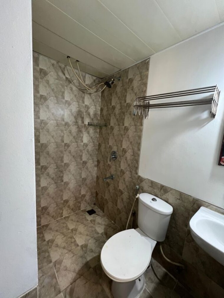 Bathroom, patel-smondoville 2 Bedroom 940 Sq.Ft. Apartment In Electronic City Bangalore 9742795