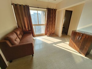 2 BHK Apartment For Rent in Omkar Signet, Malad East