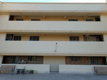 1.5 BHK Apartment – Exterior View View at Suyash Shopping Centre, Goregaon East - for Rent