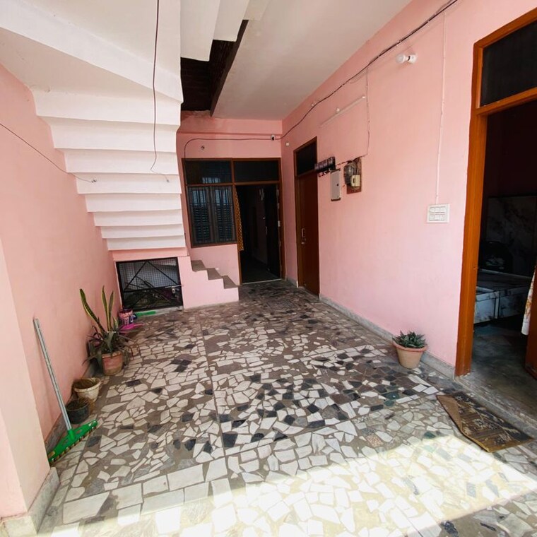 Bedroom, gomti nagar Pg For Girls In Gomti Nagar 9742828