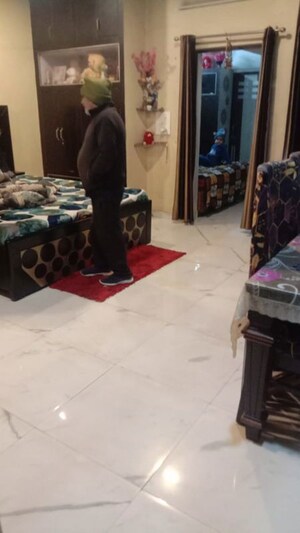 Room in 6 BHK Independent House at Chiranjiv Vihar – for Sale