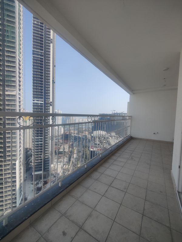 4 BHK + Pooja Room,Servant Room Apartment For Sale in Prestige Beverly Hills