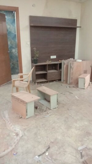 Living Room in 5 BHK Builder Floor at Raj Nagar Sector 14 – for Sale