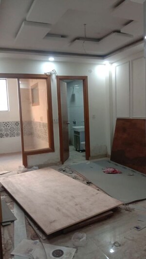 Room in 5 BHK Builder Floor at Raj Nagar Sector 14 – for Sale