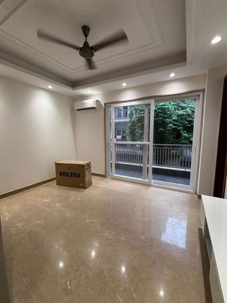 Room, hauz khas 3 Bedroom 1600 Sq.Ft. Builder Floor In Hauz Khas Delhi 9742839