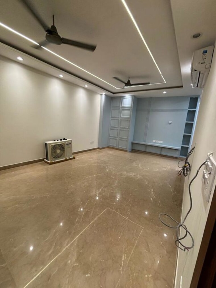 Room, hauz khas 3 Bedroom 1600 Sq.Ft. Builder Floor In Hauz Khas Delhi 9742839