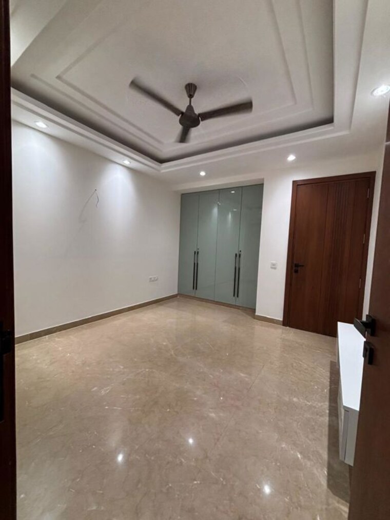 Room, hauz khas 3 Bedroom 1600 Sq.Ft. Builder Floor In Hauz Khas Delhi 9742839