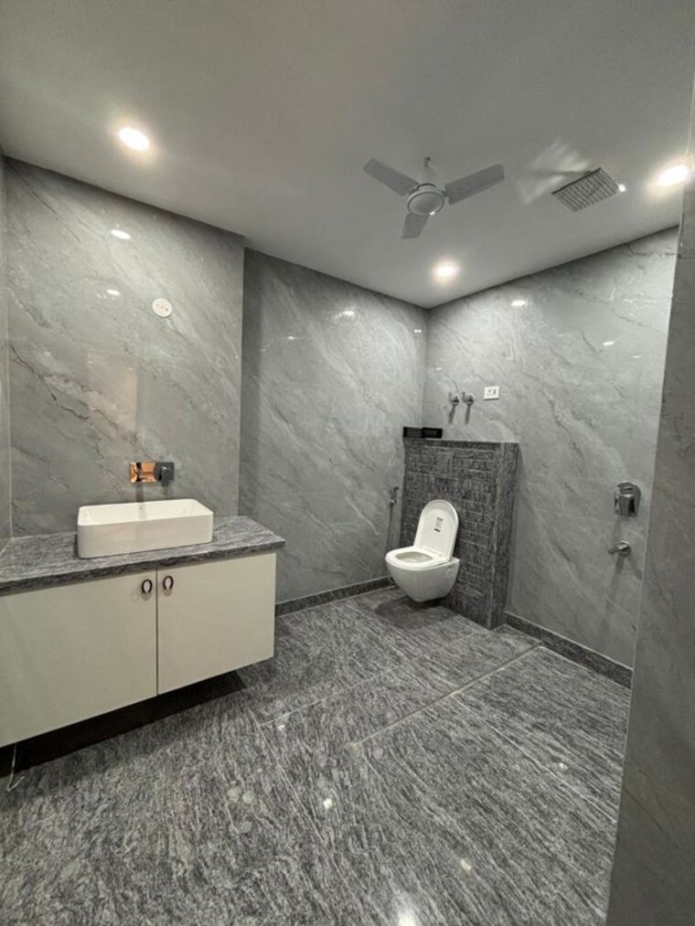 Bedroom, hauz khas 3 Bedroom 1600 Sq.Ft. Builder Floor In Hauz Khas Delhi 9742839