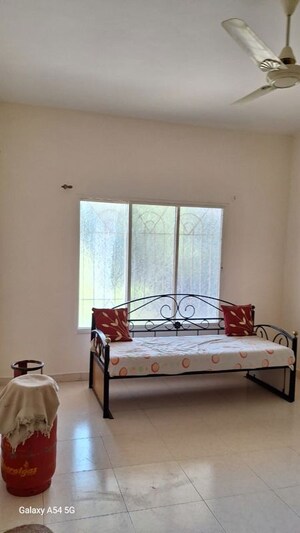 Bedroom in 2 BHK Apartment at Sinhagad Road – for Rent