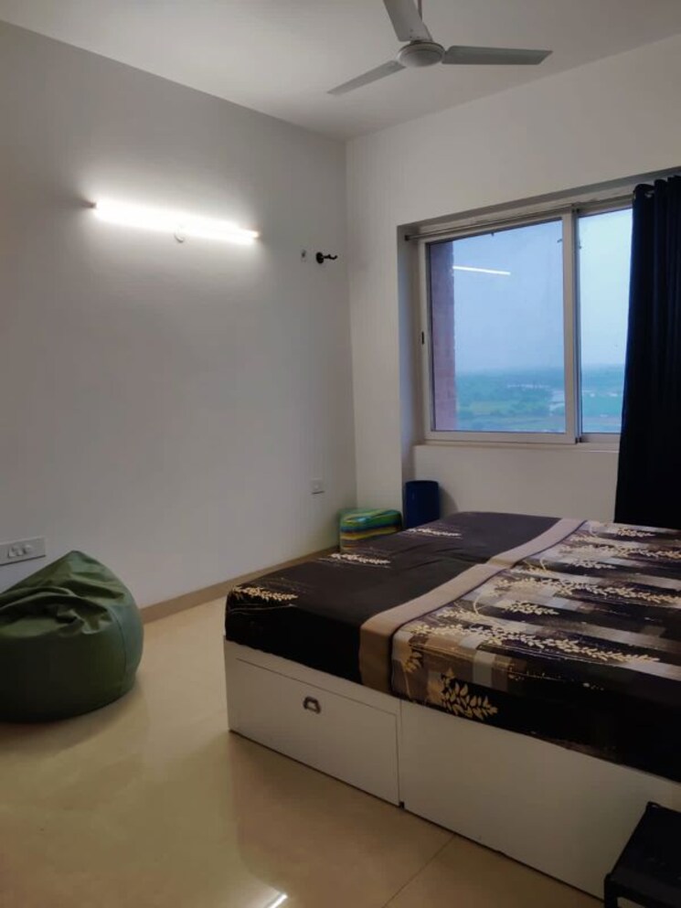 Room, gomti nagar Pg For Boys & Girls In Gomti Nagar 9742902