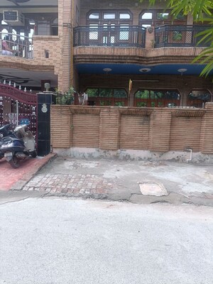 5 BHK Independent House – Entrance View at Rajendra Nagar - for Sale