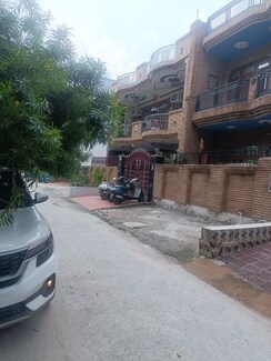 5 BHK + Pooja Room Independent House For Sale in Rajendra Nagar