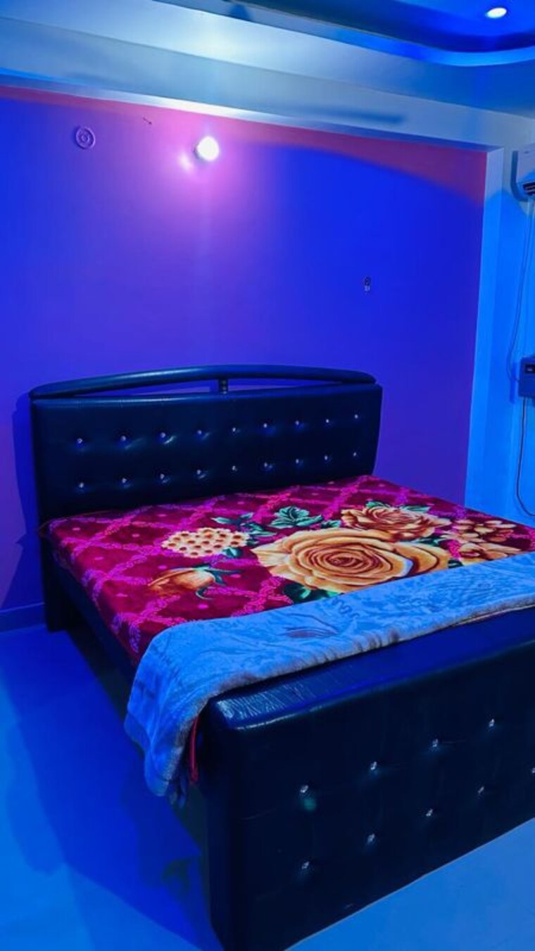Room, gomti nagar Pg For Boys & Girls In Gomti Nagar 9742957