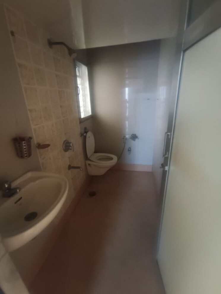 Bathroom, daze-apartment 3 Bedroom 1400 Sq.Ft. Apartment In Malad West Mumbai 9742960
