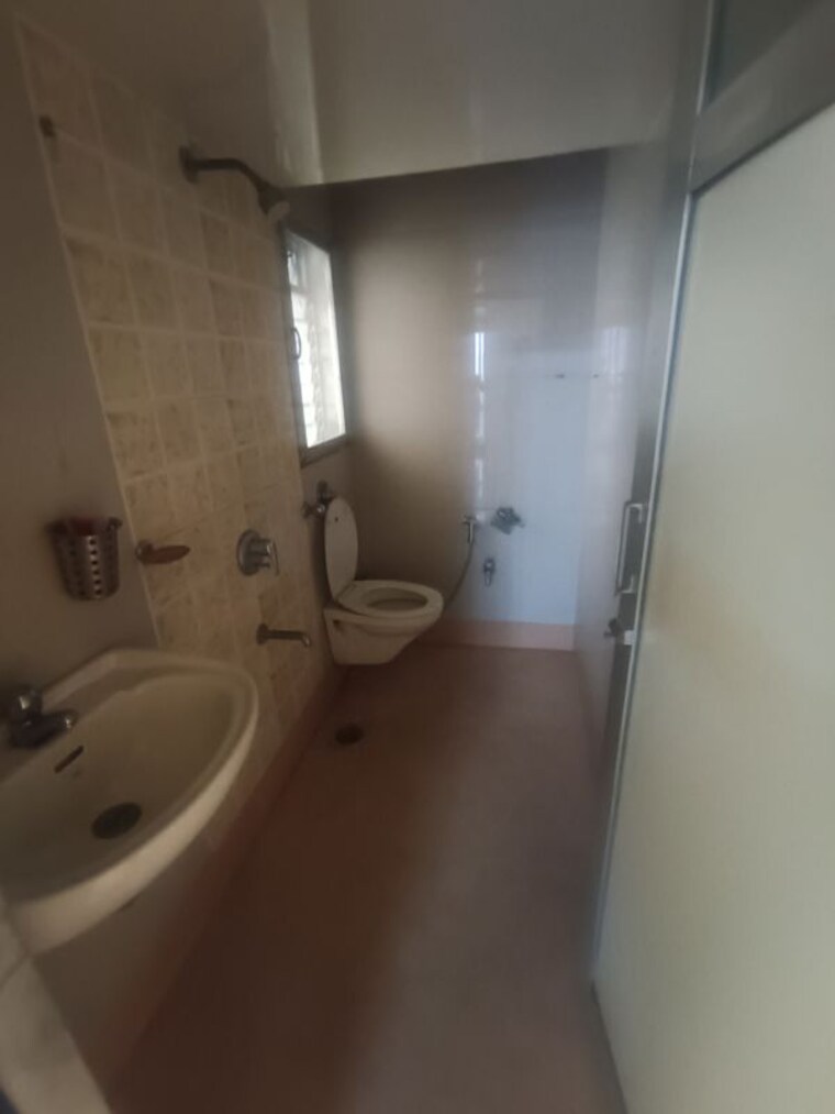 Bathroom, daze-apartment 3 Bedroom 1400 Sq.Ft. Apartment In Malad West Mumbai 9742960