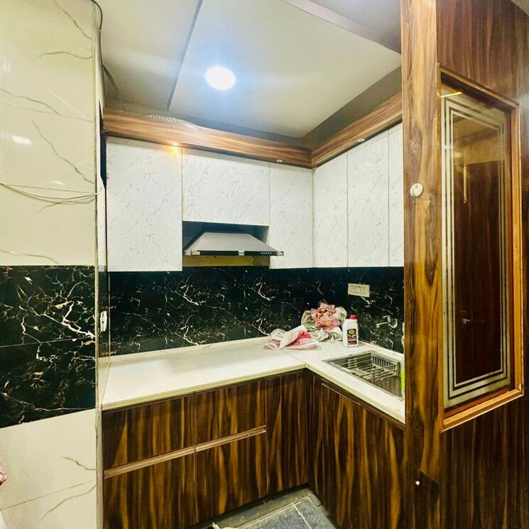 Kitchen, dwarka mor 2 Bedroom 60 Sq.Yd. Builder Floor In Dwarka Mor Delhi 9739638