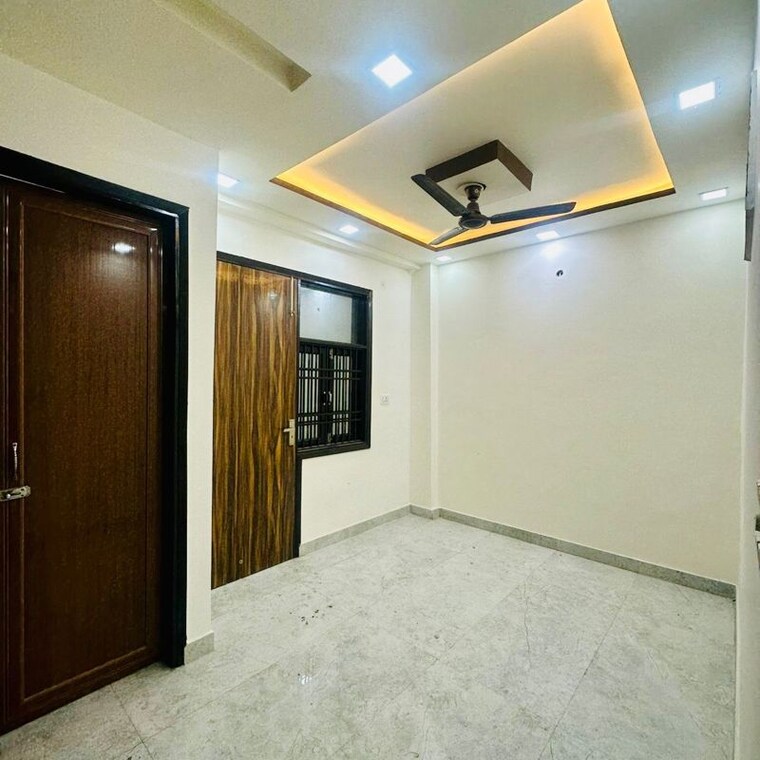 Room, dwarka mor 2 Bedroom 60 Sq.Yd. Builder Floor In Dwarka Mor Delhi 9739638