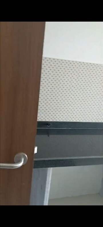 Furnished Amenities in 2 BHK Apartment at Lodha Amara, Kolshet Road – for Rent