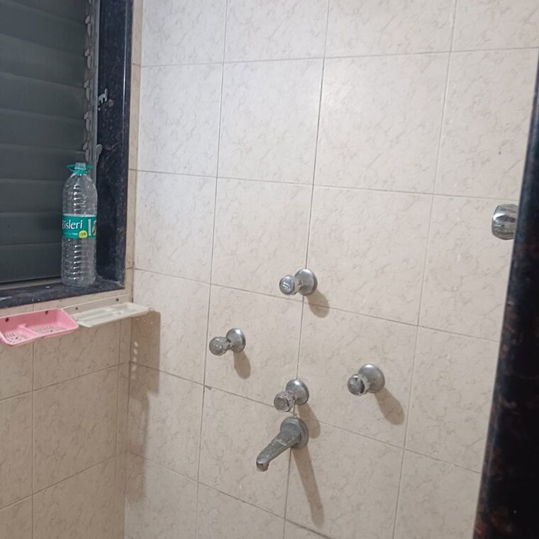 Bathroom, unnat-nagar-43-44 Pg For Boys In Unnat Nagar 9742998