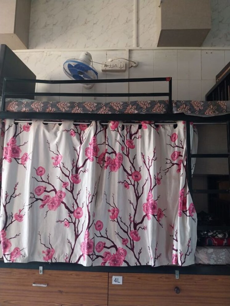 undefined, bhadran nagar Pg For Girls In Bhadran Nagar 9743004