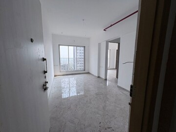 Room in 1 BHK Apartment at Shraddha Pearl, Kannamwar Nagar – for Rent