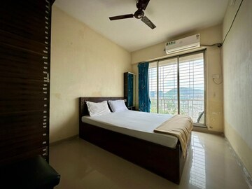 Bedroom in 2.5 BHK Apartment at Newa Garden, Airoli Sector 20 – for Rent