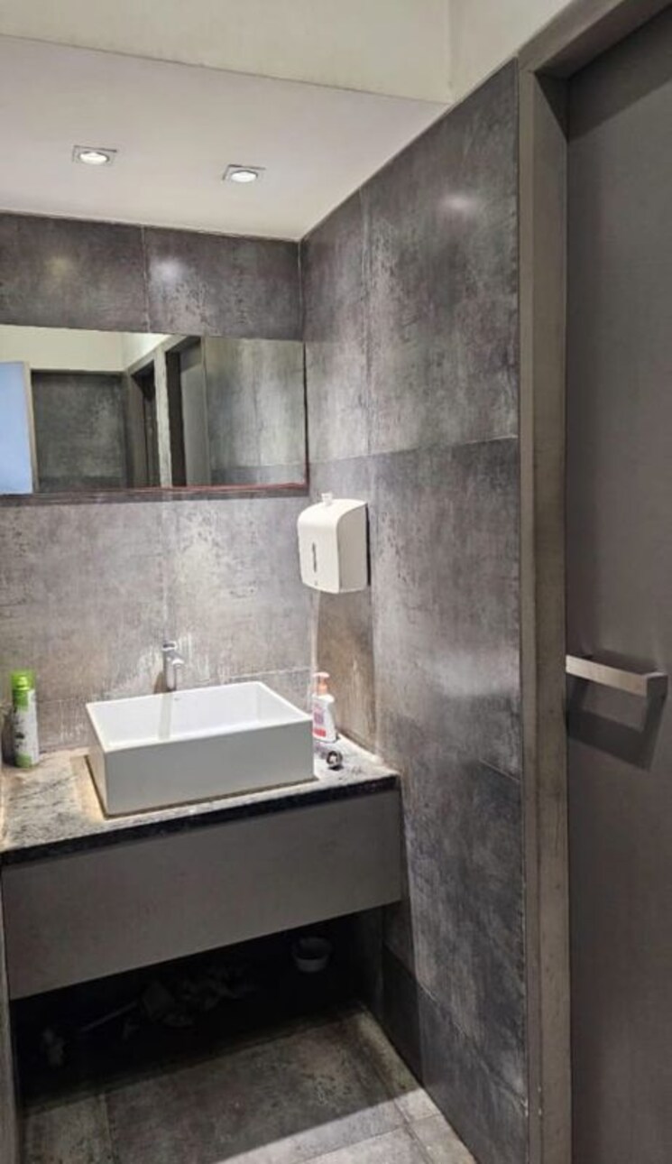 Floor Plan, hiranandani-gardens Commercial Office Space 2200 Sq.Ft. In Powai Mumbai 9743030