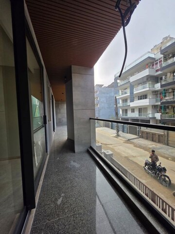 Balcony in 4 BHK Builder Floor at Sector 46 – for Sale