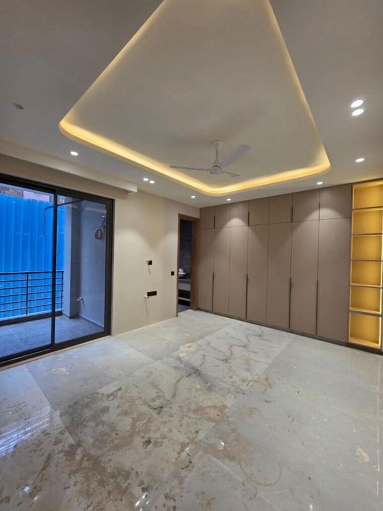 Room, sector 46 4 Bedroom 3000 Sq.Ft. Builder Floor In Sector 46 Gurgaon 9743027