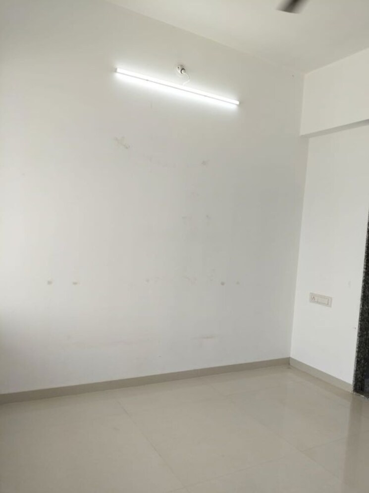 Room, parth-lakefront 1 Bedroom 675 Sq.Ft. Apartment In Dighe Navi Mumbai 9743039