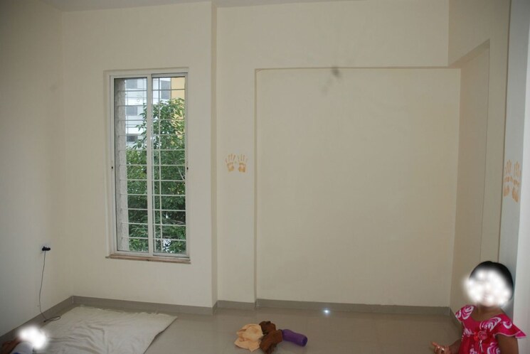 Room, whispering-winds 2 Bedroom 800 Sq.Ft. Apartment In Aundh Pune 9743045