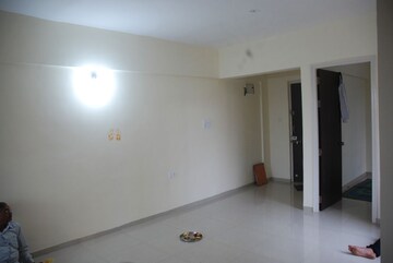 Room in 2 BHK Apartment at Whispering Winds, Aundh – for Rent