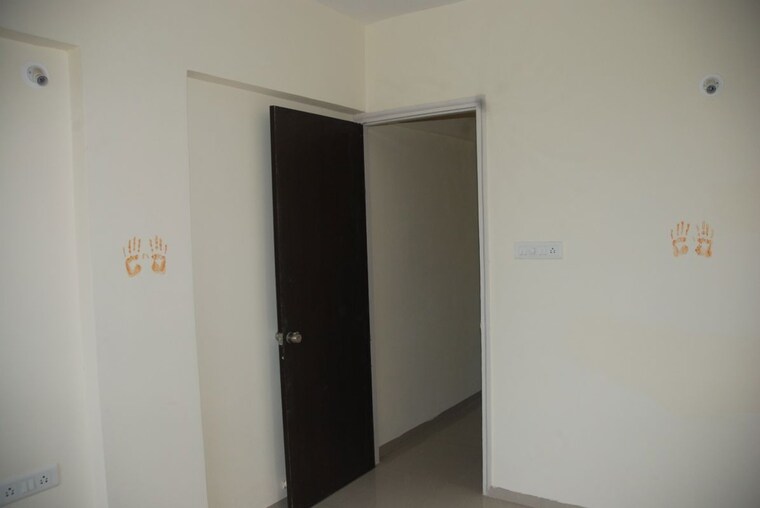 Room, whispering-winds 2 Bedroom 800 Sq.Ft. Apartment In Aundh Pune 9743045