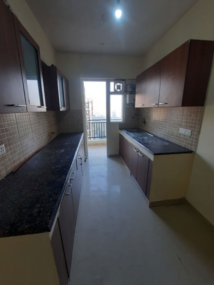 Kitchen, sethi-max-royal 3 Bedroom 1250 Sq.Ft. Apartment In Sector 76 Noida 9743059