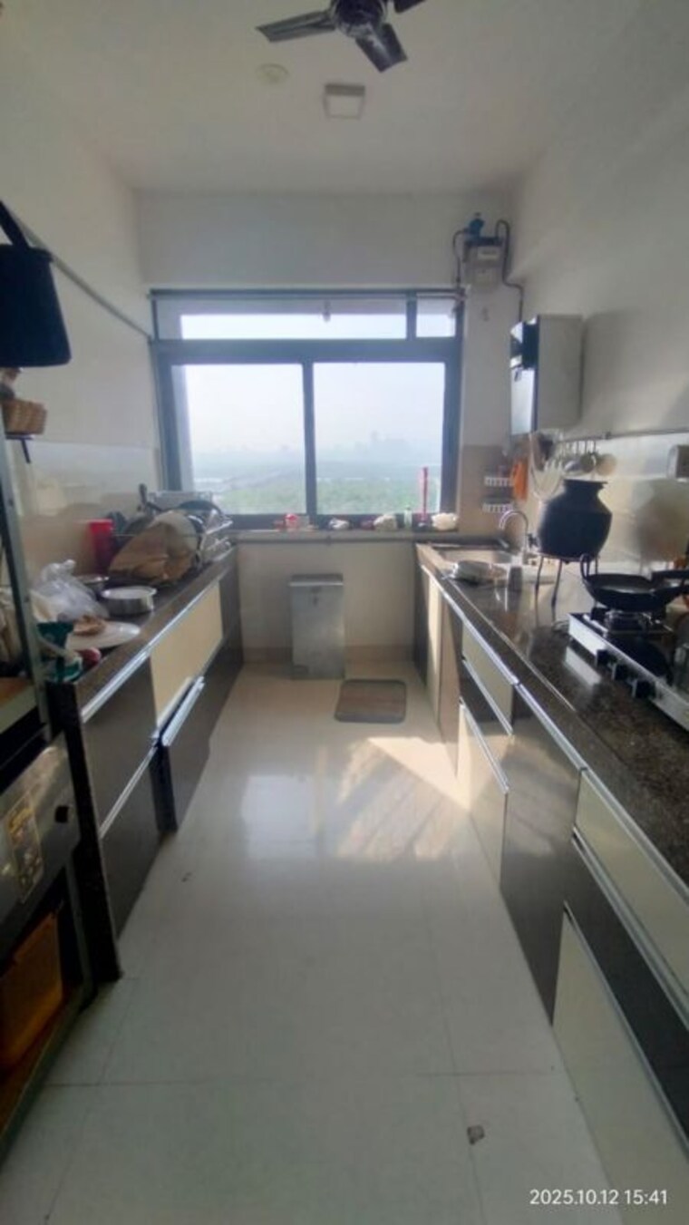 Kitchen, piramal-sunteck-signia-waterfront 3 Bedroom 1945 Sq.Ft. Apartment In Airoli Sector 14 Navi Mumbai 9743069