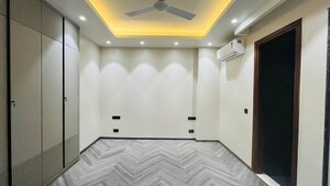 Bedroom in 3.5 BHK Builder Floor at Vipul World Floors, Sector 48 – for Sale