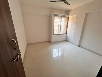 Room in 2 BHK Apartment at Vishrantwadi – for Sale
