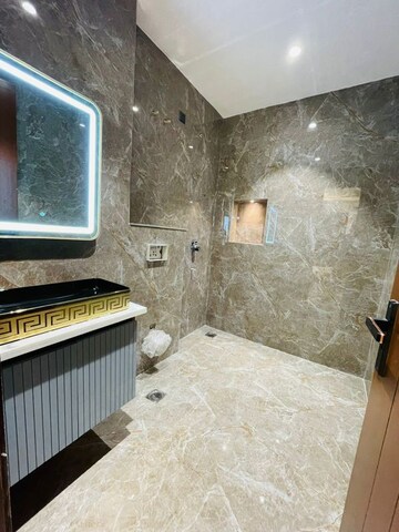 Kitchen in 3.5 BHK Builder Floor at Ansal API Esencia, Sector 67 – for Sale