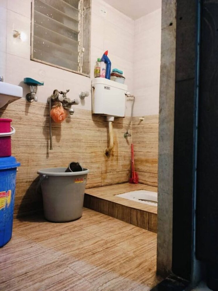 Bathroom, seven-eleven-apna-ghar-ii 1 RK 350 Sq.Ft. Apartment In Mira Road Thane 9743106