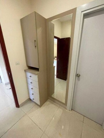 Room in 4 BHK Apartment at Prestige High Fields, Gachibowli – for Rent