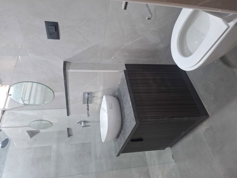 Bathroom, banjara hills 3 Bedroom 2000 Sq.Ft. Apartment In Banjara Hills Hyderabad 9743111
