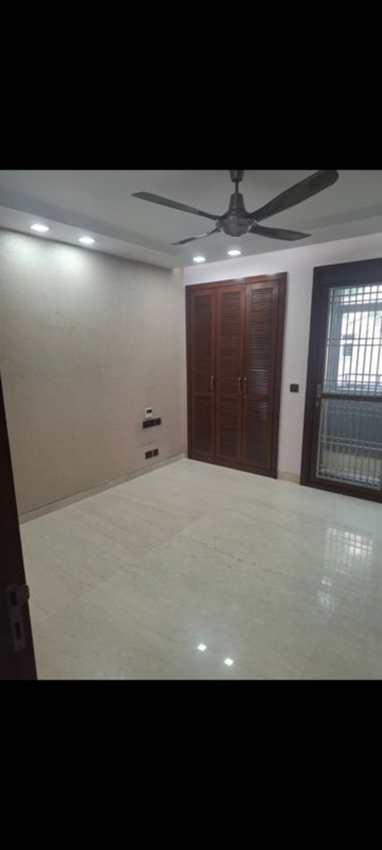 Room, chittaranjan park 4 Bedroom 2880 Sq.Ft. Builder Floor In Chittaranjan Park Delhi 9715348