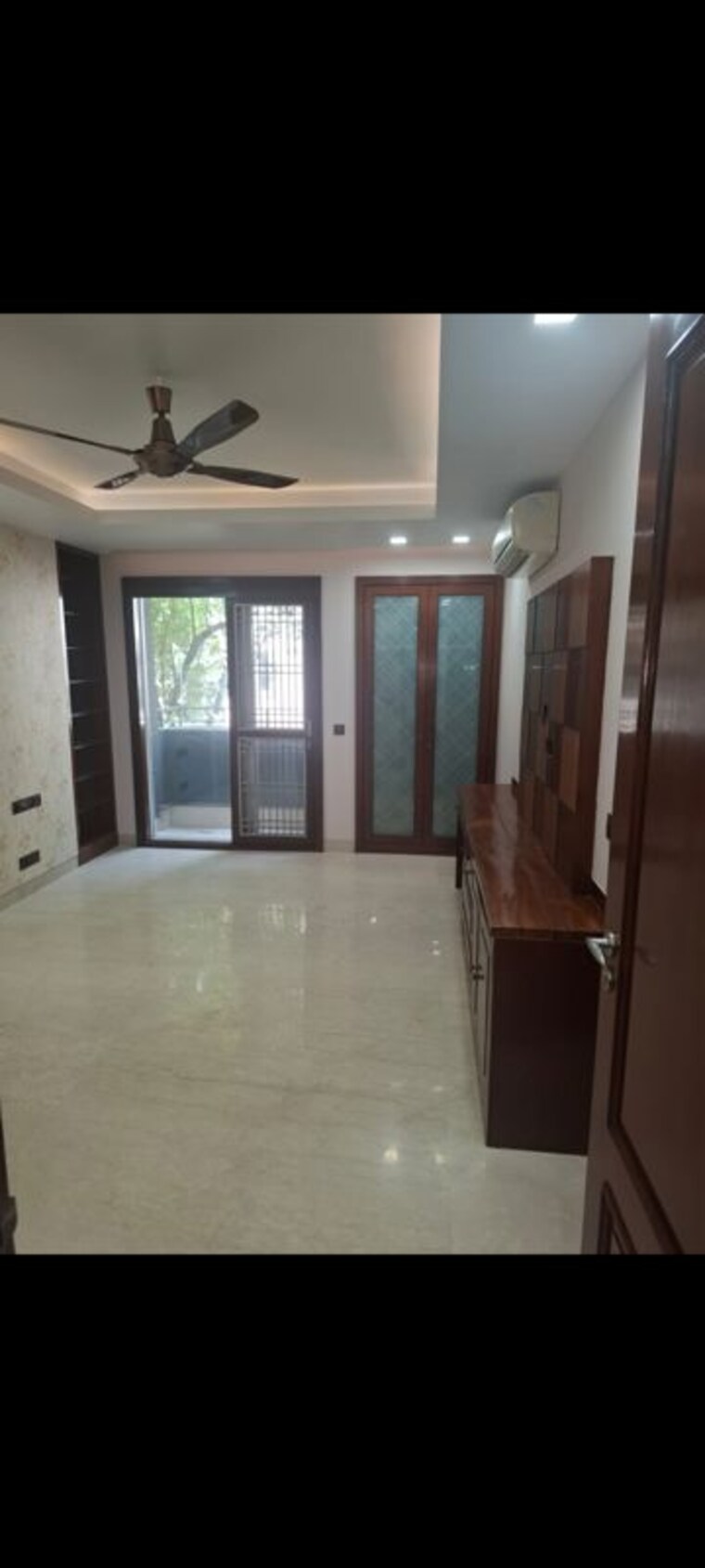 Room, chittaranjan park 4 Bedroom 2880 Sq.Ft. Builder Floor In Chittaranjan Park Delhi 9715348
